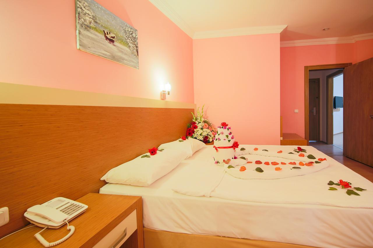 Grand Ati̇Lla Hotel Alanya Ngoại thất bức ảnh